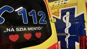 Malý chlapec (4) zachránil mame život zavolaním záchranky. Jeho pozdrav použili na sanitky