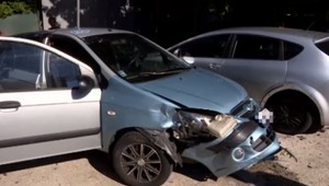 Obyvatelia Dunajskej Lužnej neverili svojim očiam, svoje autá si našli ráno zničené