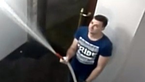 Hasí, aj keď nehorí. Mužovi hrozí až päť rokov za mrežami