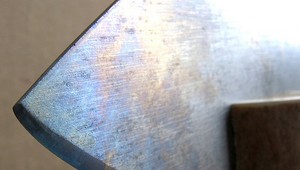 Chlapca v škole šikanovali, na obranu si zobral nože