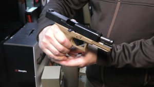 Muž, ktorý sa postrelil do hrudníka, mal doma hotový nelegálny arzenál zbraní