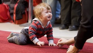 Malé dievčatko prežilo horor v bankovom trezore