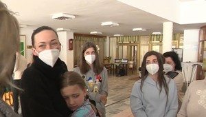 Zariadenie Častá-Papiernička sa stalo útočiskom pre matky s deťmi. O hygienické potreby sa postarali i poslanci