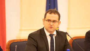 Ústavnoprávny výbor odporúča opozícii stiahnuť nový návrh na odvolanie Pellegriniho