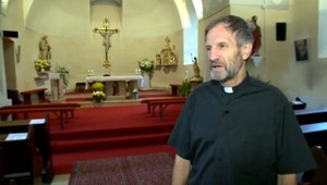 Farár Peter Gombita opäť beží do Vatikánu