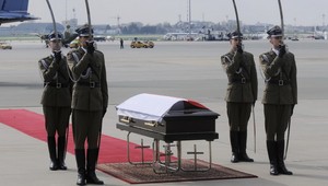 Prezidenta Kaczyńského pochovajú v sobotu
