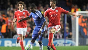 LM: Chelsea vyradila Benficu, Real vysoko zdolal APOEL