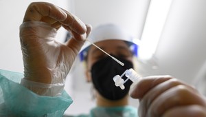 Izrael: Základný pilier v boji s koronavírusom musí byť doplnený o dialóg