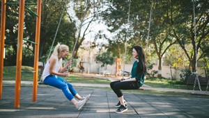 Na život a na smrť: 7 znamení, že máte vedľa seba skutočnú priateľku