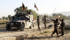 Boje o Kundúz pokračujú, proti sebe stoja Taliban a Afganci