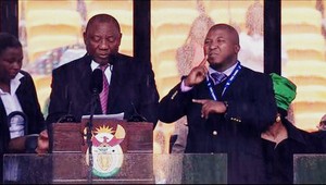 Rozlúčka s Mandelom: Tlmočník bol podvodník!