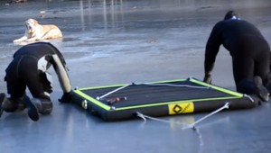 VIDEO: Záchrana psa zo zamrznutého jazera