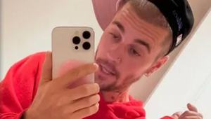 Sotva otvorené oči a zvláštny odkaz! Fanúšikovia Biebera bijú na poplach, skončí vraj ako Britney!