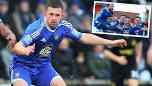 Krásny gól z bahna v 5. anglickej lige! Pohotový volej takmer z polovice