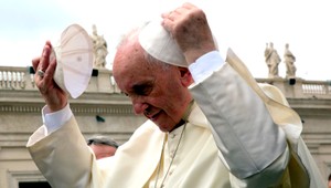 Ženy v cirkvi: Pápež chce zvážiť ich pôsobenie v úlohe diakoniek