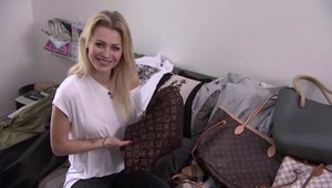 Katkina záplava luxusných kabeliek stylistu otrávila: Toto sa nosilo pred desaťročím!