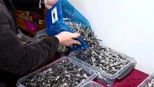 Desaťtisíce lyžičiek pre veriacich: Sväté prijímanie počas omše s pápežom bude výnimočné