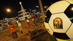 Africký futbalový šampionát napriek streľbe bude pokračovať