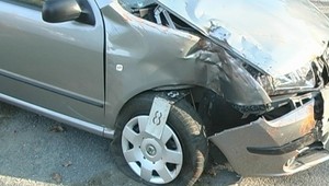 Škandál! Opitá vojačka za volantom. Havarovala na rovnej ceste