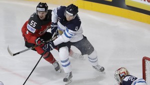 Kanada s prehľadom nabila Fínov, Nemci sa popasovali s Lotyšmi