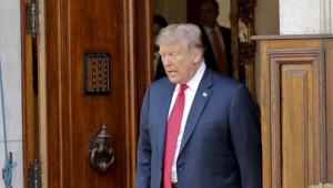 Obchodná vojna medzi USA a Čínou sa stupňuje. Trump chystá zaviesť ďalšie clá