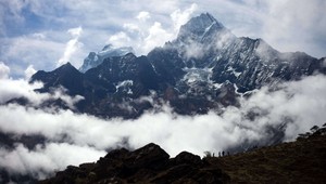 Horolezcov zo Slovenska zasiahla na Mount Evereste lavína