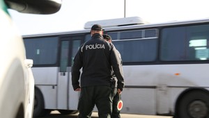 Muž, ktorý bol pozitívne testovaný na Covid, cestoval MHD. V autobuse odpadol