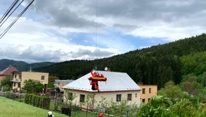 Havaroval autobus so 40 ľuďmi. Minimálne 20 z nich sa zranilo