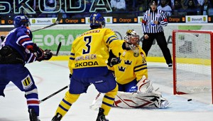 HOKEJOVÁ HYMNA TROCHU INAK! Takto fandia recesisti