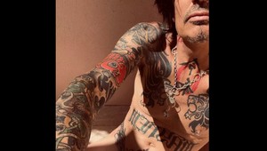 Hviezdny hudobník zverejnil FOTKU prirodzenia! TOTO sú reakcie fanúšikov