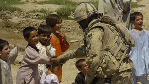 Afganci vnímajú vojakov NATO v krajine pozitívne