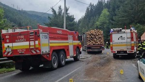 Tragická zrážka s nákladným autom: Na horskom úseku muž nečakane stočil volant