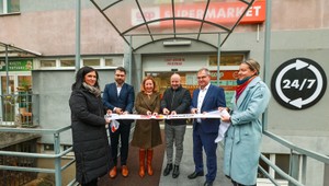 Nákupy počas Vianoc bez obmedzení už aj v Handlovej. Do mesta prichádza COOP Jednota 24/7