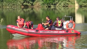 Ľudia sa prizerali, ako sa Roman (16) topí, tvrdí kamarát