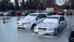 Zaplavená Bratislava: Vylieva sa Dunaj, pod vodou sú cesty či parkoviská