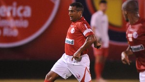 Romario sa vrátil na trávniky a s Americou získal titul