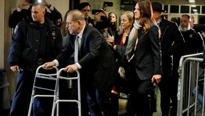 Začal megaproces s chlípnym producentom Weinsteinom, hrozí mu doživotie