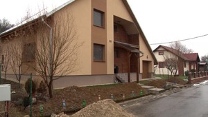 Vydávali sa za policajtov. Manželov zviazali a okradli o desaťtisíce eur