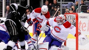 VIDEO: Akrobat Carey Price vybabral s mantinelom