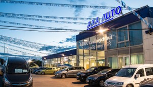 Elektromobily sú rekordne lacné, jazdeniek je na trhu viac, ceny stagnujú