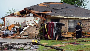 Chaos a spúšť. Texasom sa prehnalo niekoľko tornád