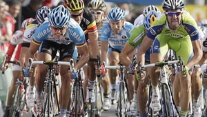 V 15. etape Vuelty skončil Martin Velits tretí a Peter deviaty