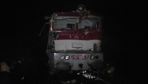 Jedno stlačenie môže zabrániť tragédii. Rušňovodiči už roky volajú po tlačidle Generálny stop