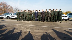 Prví slovenskí policajti odišli do Slovinska, medzi nimi je aj žena