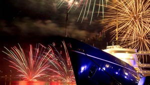 Najnovšou senzáciou Škótska je kráľovský plávajúci hotel