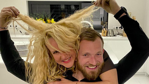 Úplne iná káva! Medzi synmi Pizingerovej je 15 rokov, v TOMTO je poriadny rozdiel!