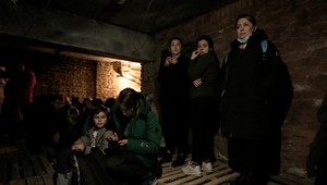 1009. deň na Ukrajine: Po ruských útokoch je bez elektriny viac ako milión ľudí