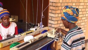 Africké ženy sú lepšie podnikateľky ako muži. Ich malé podniky ťahajú ekonomiku