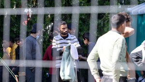 Ostať tu nechcú, návrat odmietajú, ďalej nemôžu. Na Slovensku uviazli stovky migrantov