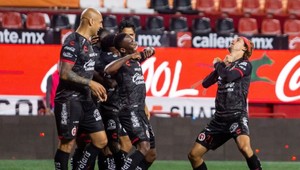 Šatňa si zgustla! Novú posilu ošklbali alá Ronaldo z roku 2002